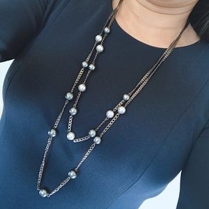 elegant silver and black faux pearl necklace